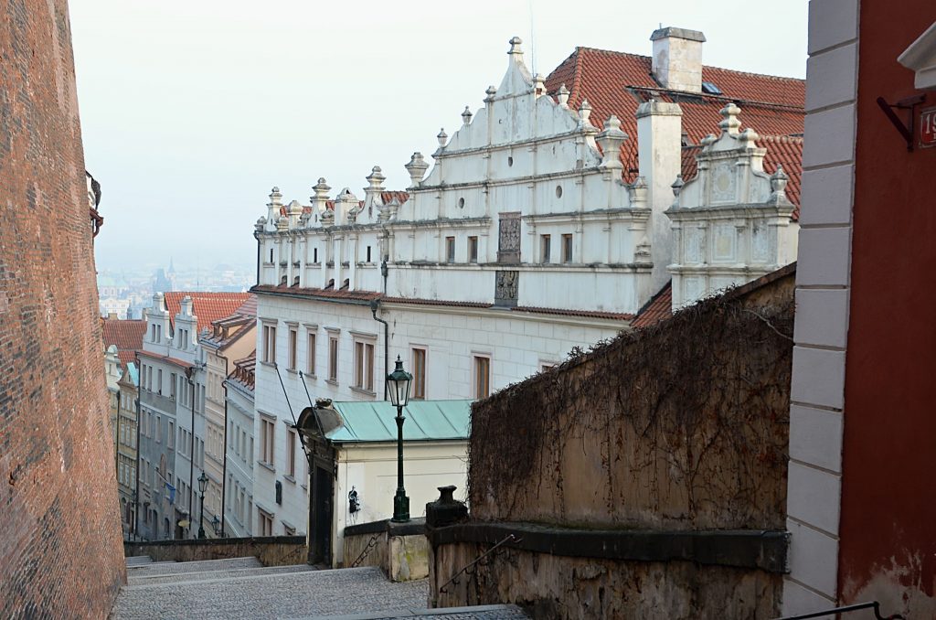 Dům pánů z Hradce, svého času zvaný Slavatovský, stojí rozhodně za pohled (Foto: Miloslav Čech)