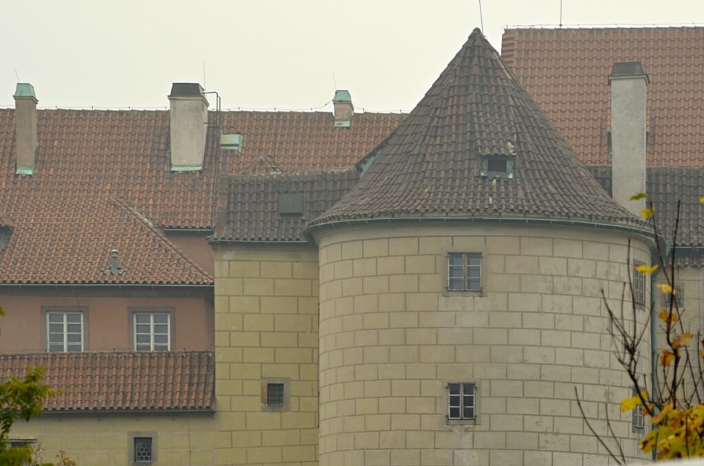 Dnešní Bílá věž, z níž M. Fruwein skočil do Jeleního příkopu. (Foto: Miloslav Čech)
