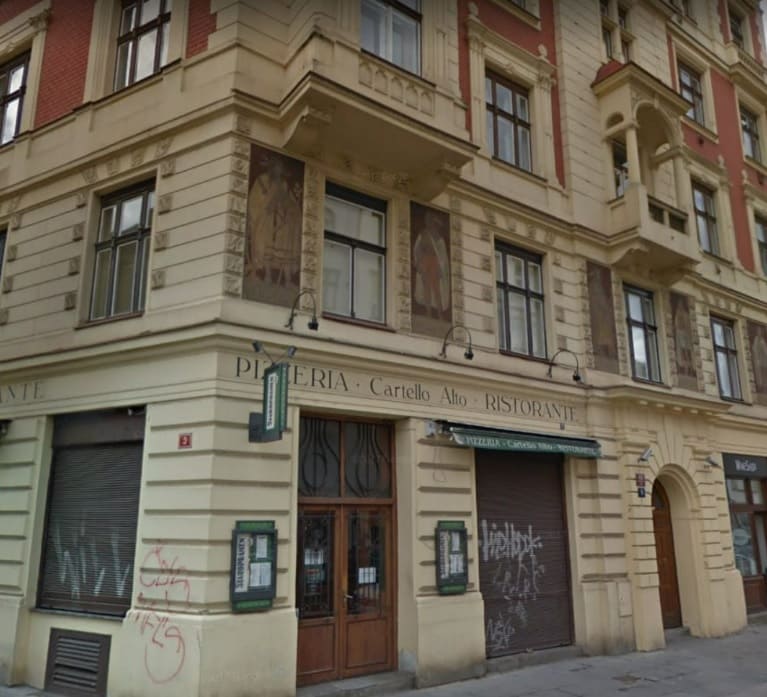 Secesní dům U Pěti králů v pražském Podskalí (Foto: Google Street View, archiv radio.cz)